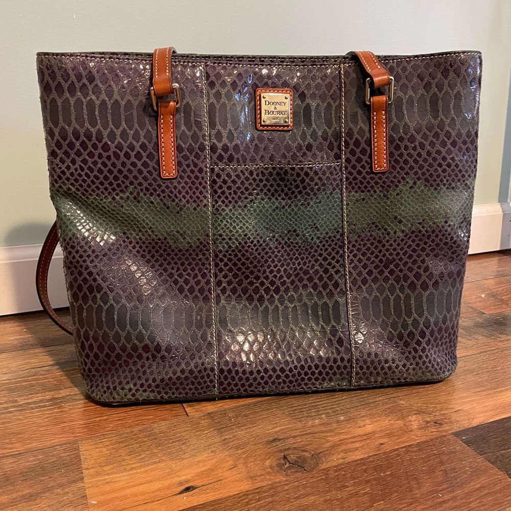 Dooney and Bourke saffiano shopper